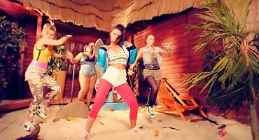 phim sex full hd Cô liếm mông Của O GraEn phim sex người và thú Gra và lấy kiêm trong âm hộ của cô.