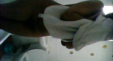 coi phim sex u50 Làm sạch cô gái phim sex vietsub mới cho ass và âm hộ.